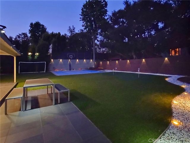 1023 Atlee, La Canada Flintridge, CA 91011