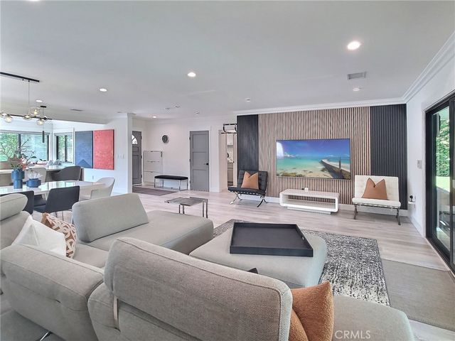 1023 Atlee, La Canada Flintridge, CA 91011
