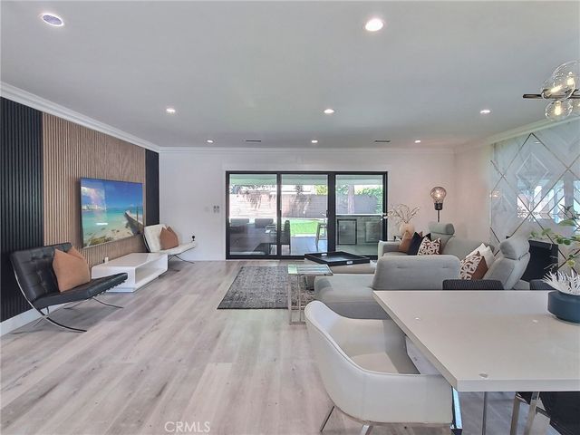 1023 Atlee, La Canada Flintridge, CA 91011