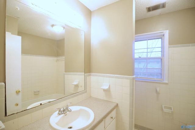 2505 Lancelot Drive, Huntsville, AL 35803