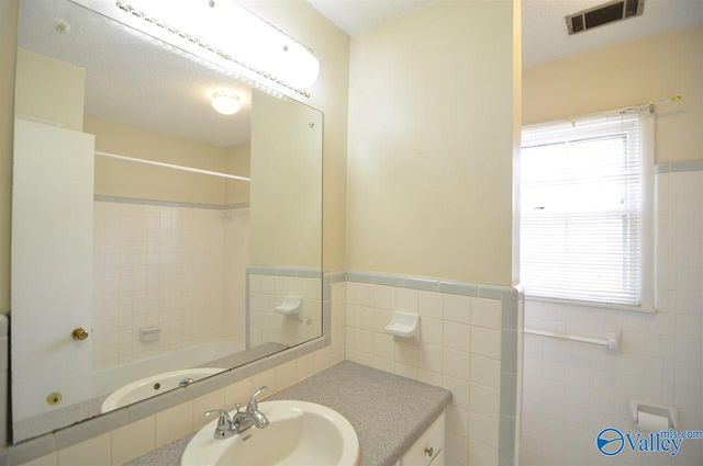 2505 Lancelot Drive, Huntsville, AL 35803