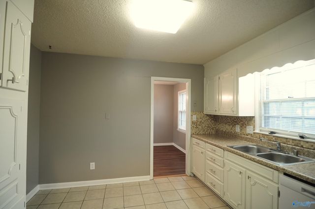 2505 Lancelot Drive, Huntsville, AL 35803