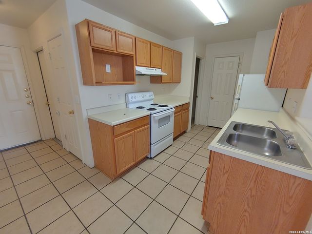 8916 Maverick Draw, San Antonio, TX 78250