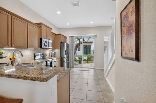 485 Graham Place, Boynton Beach, FL 33435
