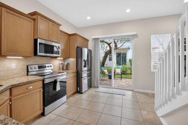 485 Graham Place, Boynton Beach, FL 33435