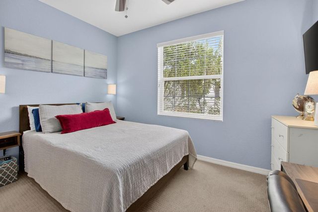 485 Graham Place, Boynton Beach, FL 33435