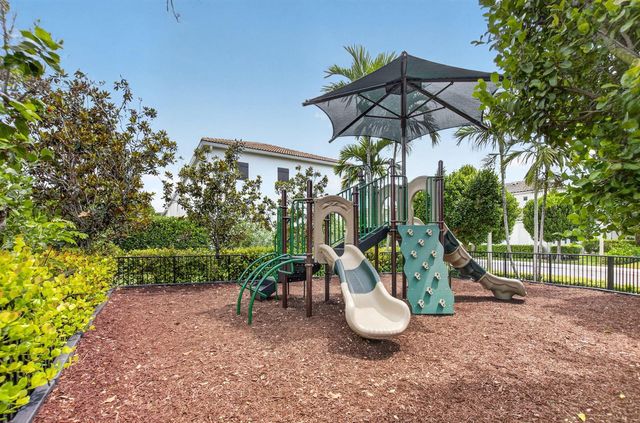 485 Graham Place, Boynton Beach, FL 33435