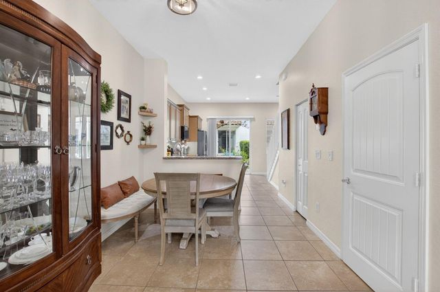 485 Graham Place, Boynton Beach, FL 33435