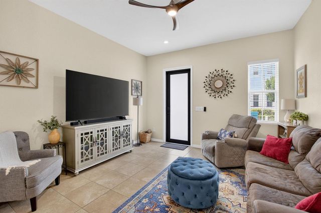 485 Graham Place, Boynton Beach, FL 33435
