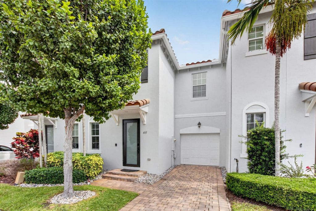 485 Graham Place, Boynton Beach, FL 33435
