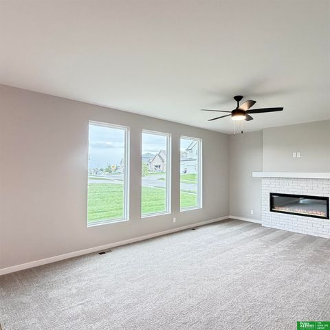 8701 N 177th Street, Bennington, NE 68007
