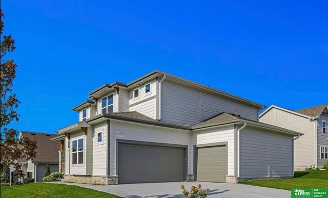 8701 N 177th Street, Bennington, NE 68007