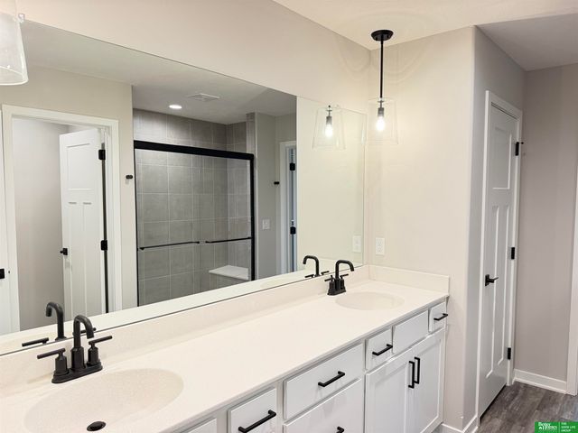 8701 N 177th Street, Bennington, NE 68007