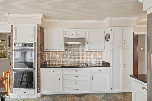 8140 Oakleaf Circle, Olive Branch, MS 38654