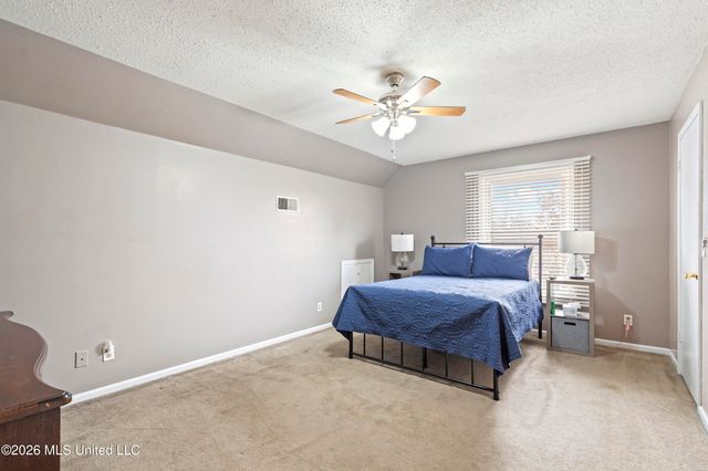 8140 Oakleaf Circle, Olive Branch, MS 38654