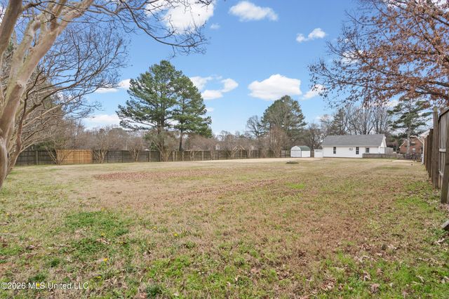 8140 Oakleaf Circle, Olive Branch, MS 38654