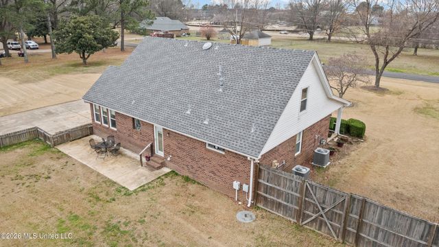 8140 Oakleaf Circle, Olive Branch, MS 38654