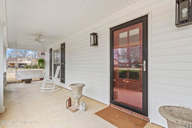 8140 Oakleaf Circle, Olive Branch, MS 38654