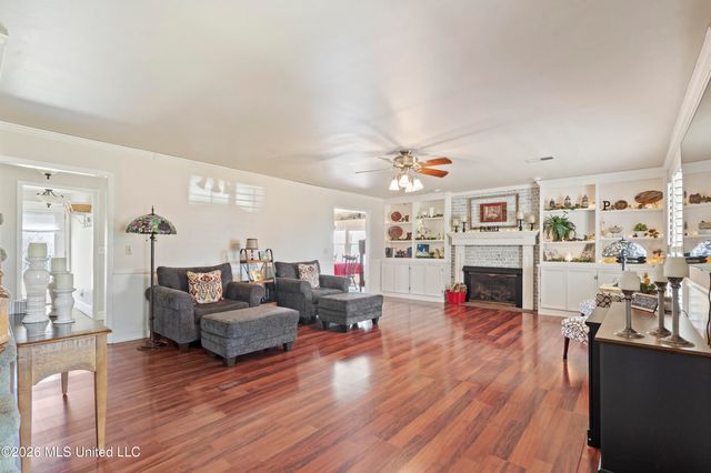 8140 Oakleaf Circle, Olive Branch, MS 38654