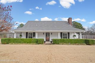 8140 Oakleaf Circle, Olive Branch, MS 38654