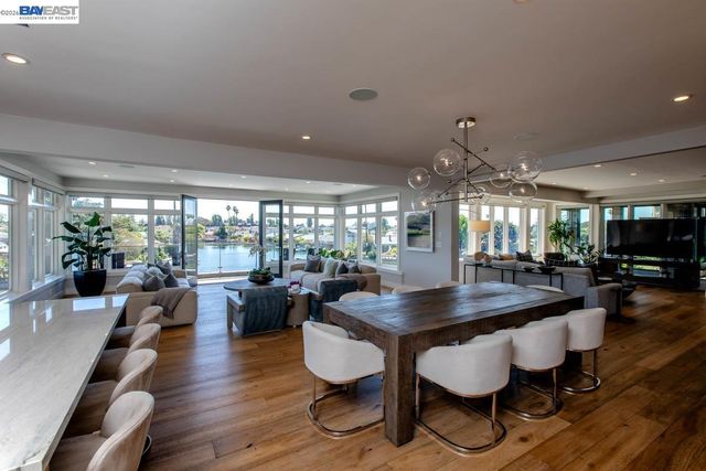1235 Hawthorne St, Alameda, CA 94501
