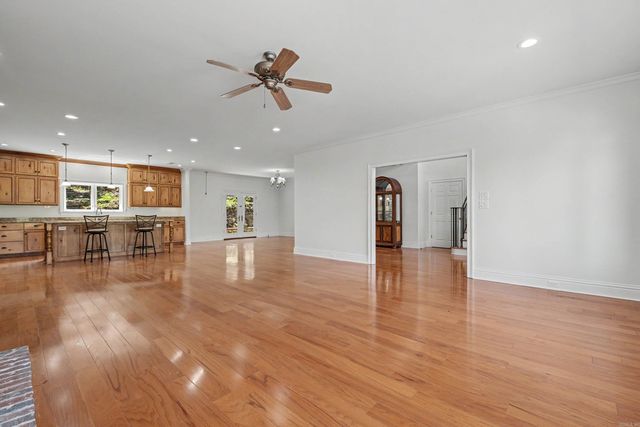 1 Overlook Circle, Little Rock, AR 72207