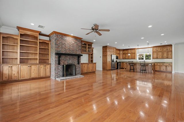 1 Overlook Circle, Little Rock, AR 72207