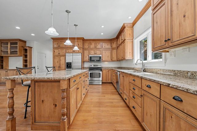 1 Overlook Circle, Little Rock, AR 72207