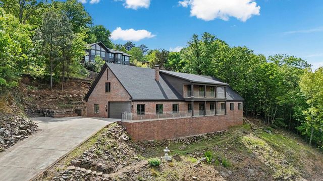 1 Overlook Circle, Little Rock, AR 72207