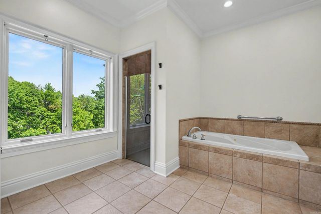 1 Overlook Circle, Little Rock, AR 72207