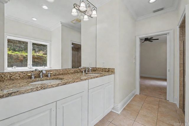 1 Overlook Circle, Little Rock, AR 72207