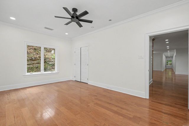 1 Overlook Circle, Little Rock, AR 72207