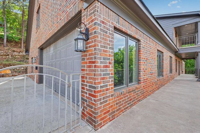 1 Overlook Circle, Little Rock, AR 72207