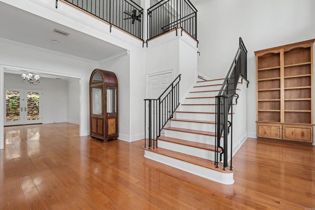 1 Overlook Circle, Little Rock, AR 72207