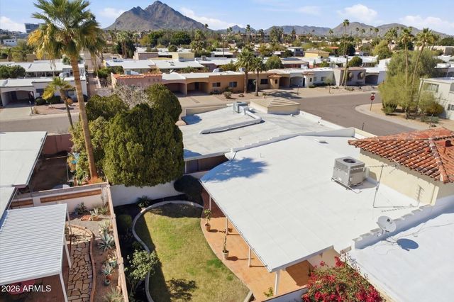 7637 E THORNWOOD Drive, Scottsdale, AZ 85251