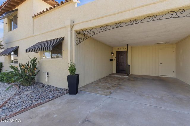 7637 E THORNWOOD Drive, Scottsdale, AZ 85251
