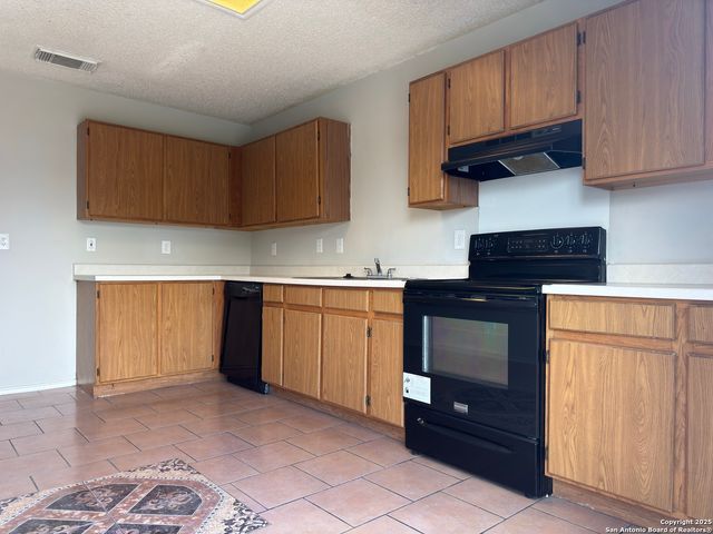 6447 Beech Trail, Converse, TX 78109