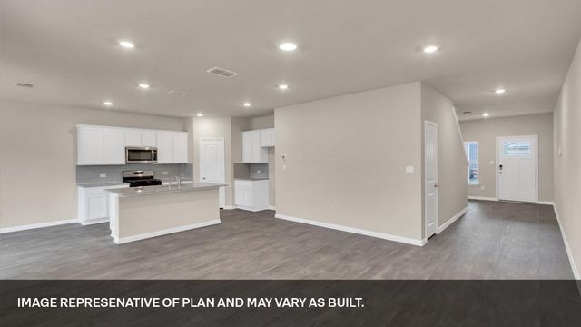 552 Gilmer LN, Buda, TX 78610