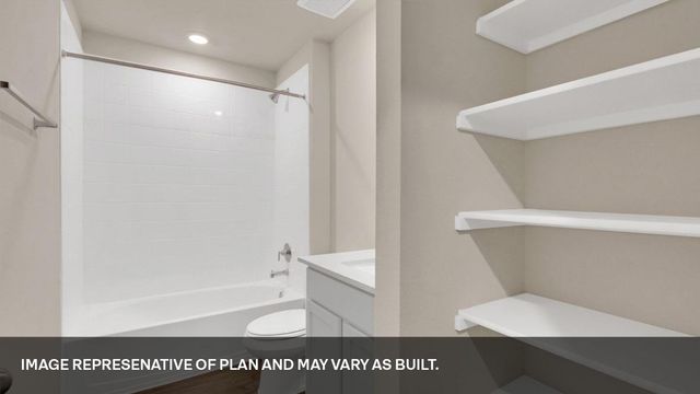 552 Gilmer LN, Buda, TX 78610