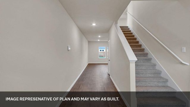 552 Gilmer LN, Buda, TX 78610