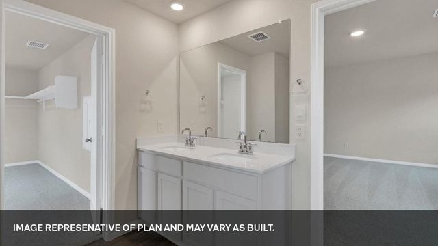 552 Gilmer LN, Buda, TX 78610