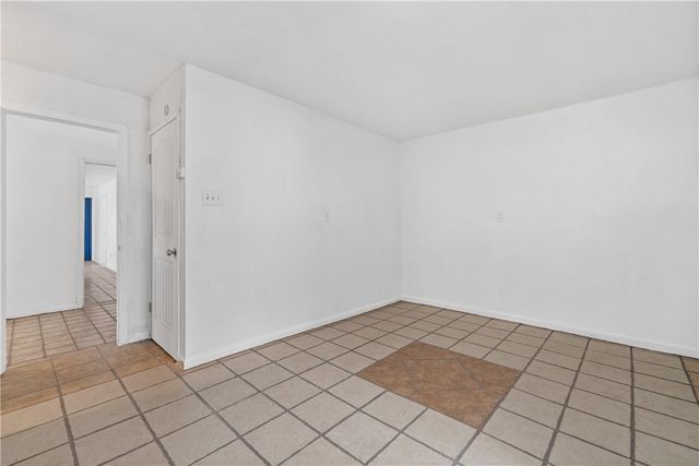 2905 Rogers St, Corpus Christi, TX 78405