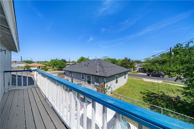2905 Rogers St, Corpus Christi, TX 78405