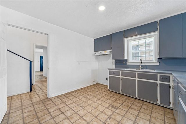 2905 Rogers St, Corpus Christi, TX 78405