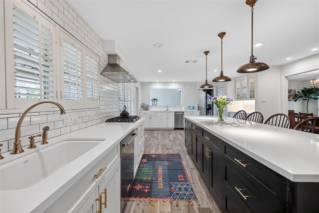 10022 Bayou Glen Road, Houston, TX 77042