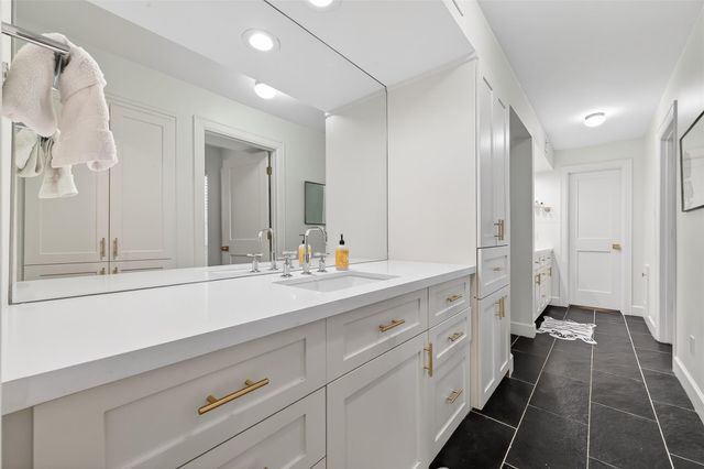 10022 Bayou Glen Road, Houston, TX 77042