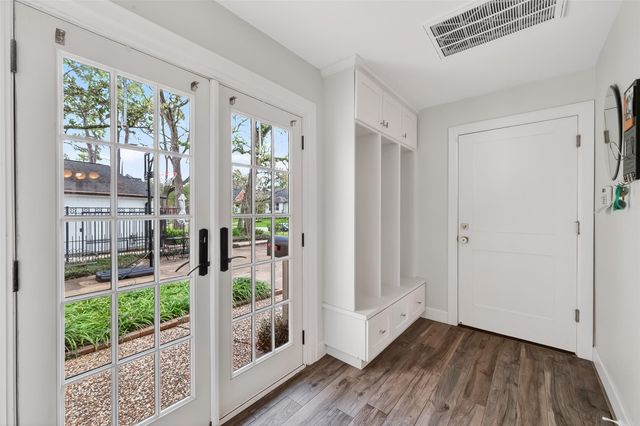 10022 Bayou Glen Road, Houston, TX 77042