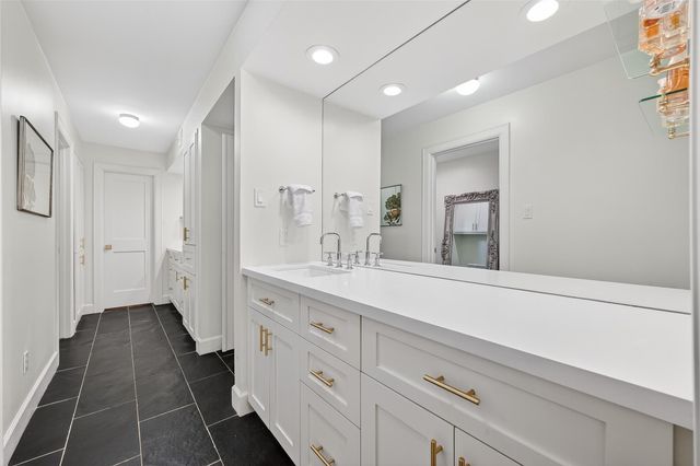 10022 Bayou Glen Road, Houston, TX 77042