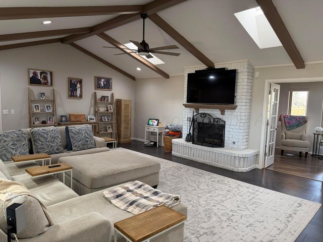 404 Bois D' Arc, Borger, TX 79007