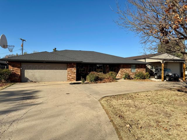 404 Bois D' Arc, Borger, TX 79007